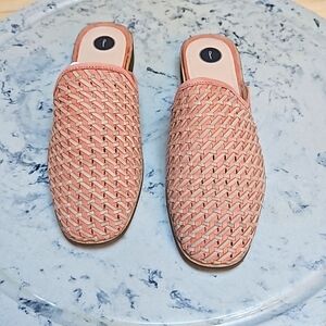 JOURNEE COLLECTION Faux Leather weave Mules slides Sz. 9 NWOT